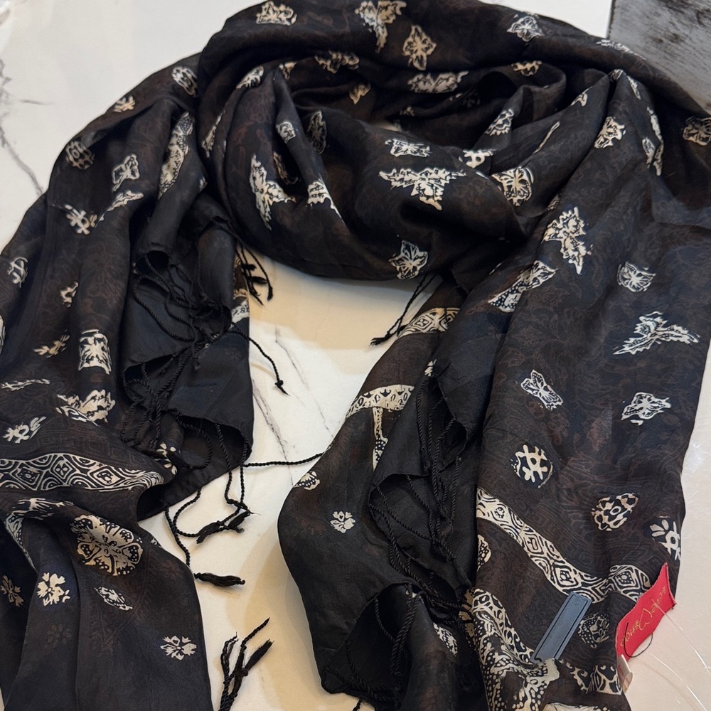 INTERMIX Black and White Patterned Scarf